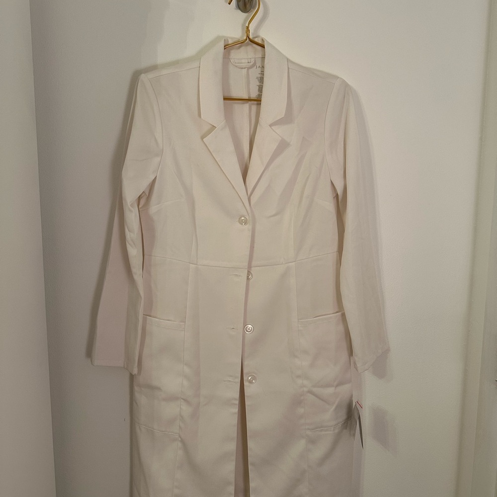Jaanuu Cream Button-Up LabCoat